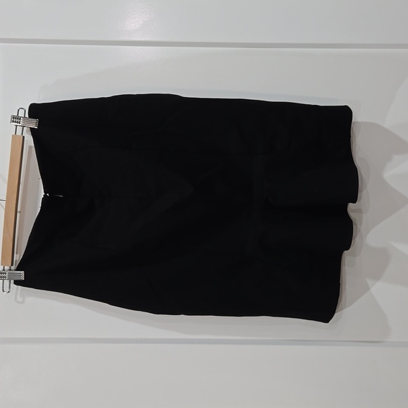 Le Chateau Black Skirt Size 8 - Picture 3 of 4